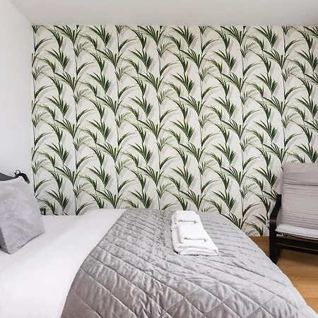 Nearto Main Railway Station Apartament *