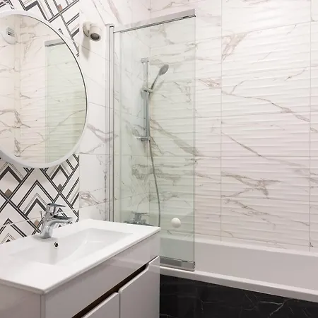 Nearto Main Railway Station