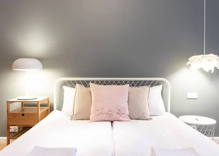 Apartment Nearto Main Railway Station