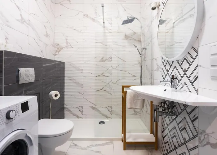 Nearto Main Railway Station